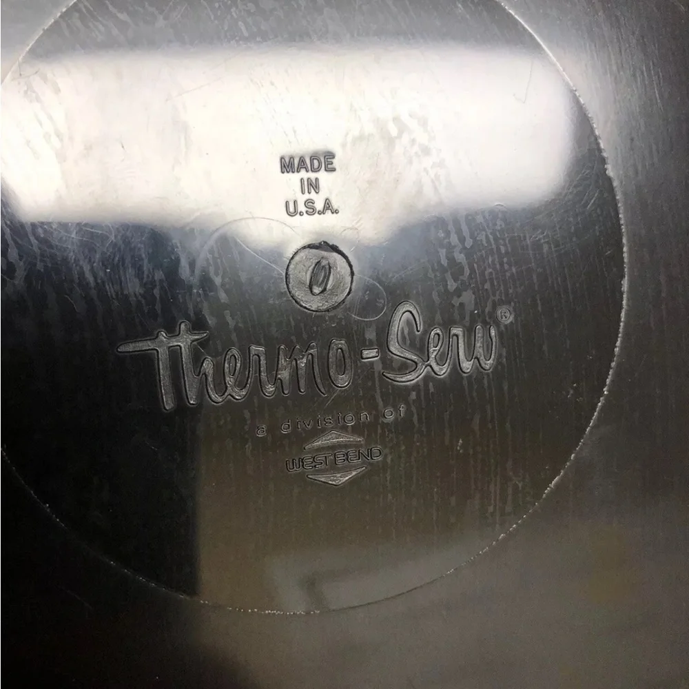 Thermo-Serve vintage ice bucket coins design black gold color theme bar ware